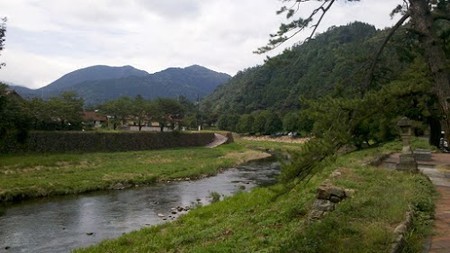 ベンチから見える光景