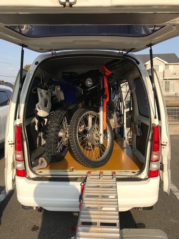 バイク遊びする上での軽トランポのメリットとデメリット 初心者が林道行ったりキャンツーしたりするブログ