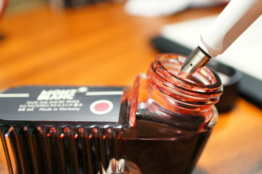 MONTBLANC INK ボルドー - 詳しくないけどカメラ（と、文房具）好き