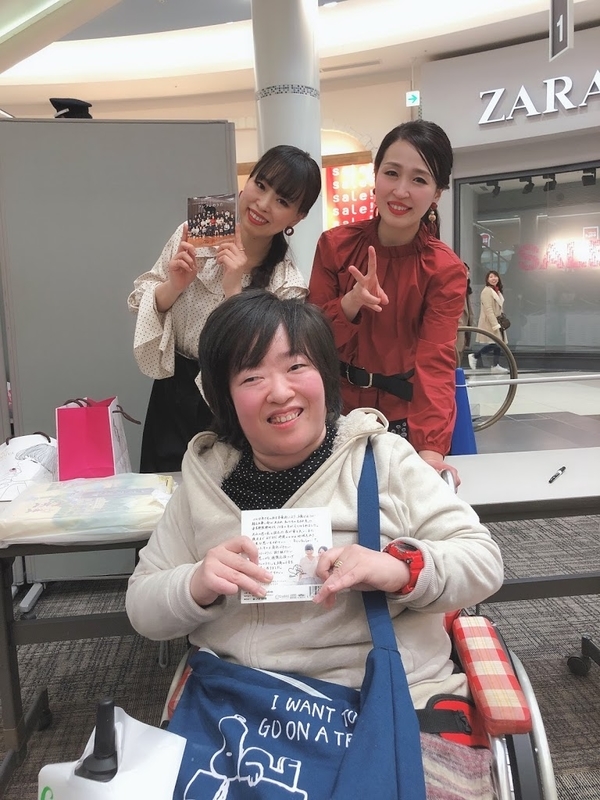 イオンモール広島府中1階スターギャラリー 安芸郡府中町大須 19年1月27日 まりちゃんが車いすで行く