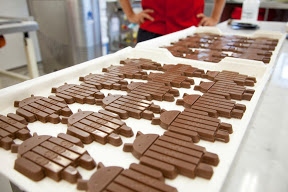 KitKatで作られたドロイド君
