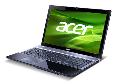 acer Aspire V3-571シリーズ「V3-571-H54D/K」「V3-571-H58D/LK」前面