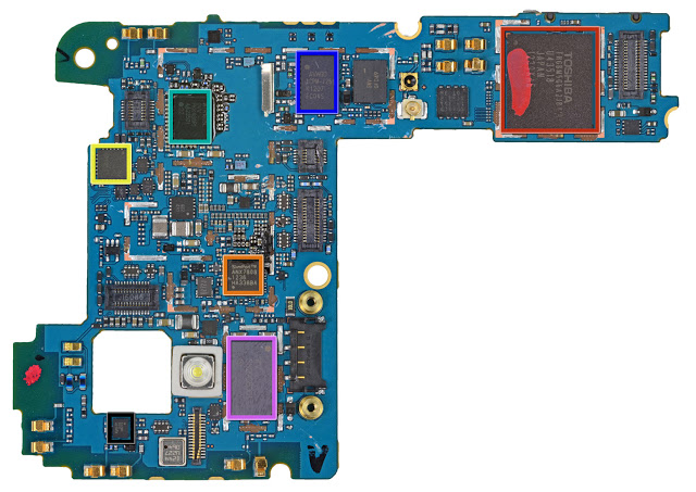 Nexus4のロジックボード iFixit