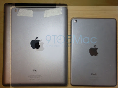 iPad5にiPad4を重ね合わせた写真