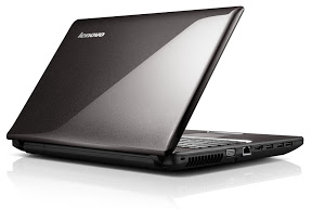 Lenovo g570シリーズ 背面