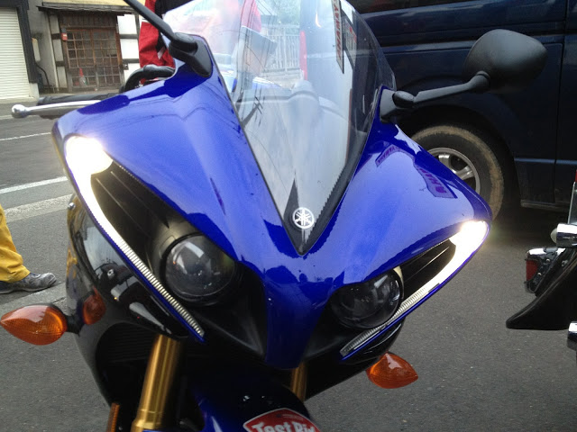 大型バイク試乗記:その5 YZF-R1逆車 2012年モデル@プレスト逆輸入車 大型バイク試乗記:その5 YZF-R1逆車 2012年モデル@プレスト逆輸入車