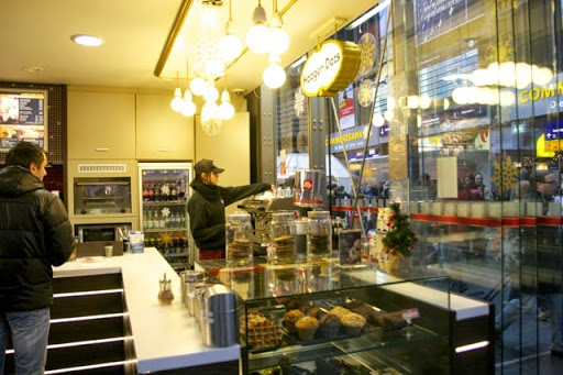 フランクフルト中央駅内のハーゲンダッツ