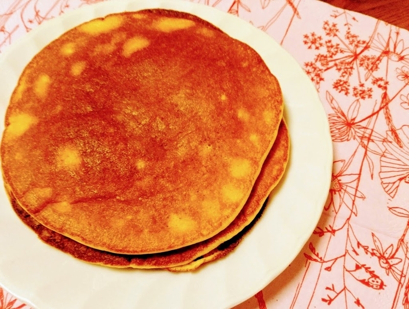 しっとりふんわりのホットスイーツ バナナときな粉のパンケーキ 札幌ペンギンの家事室より